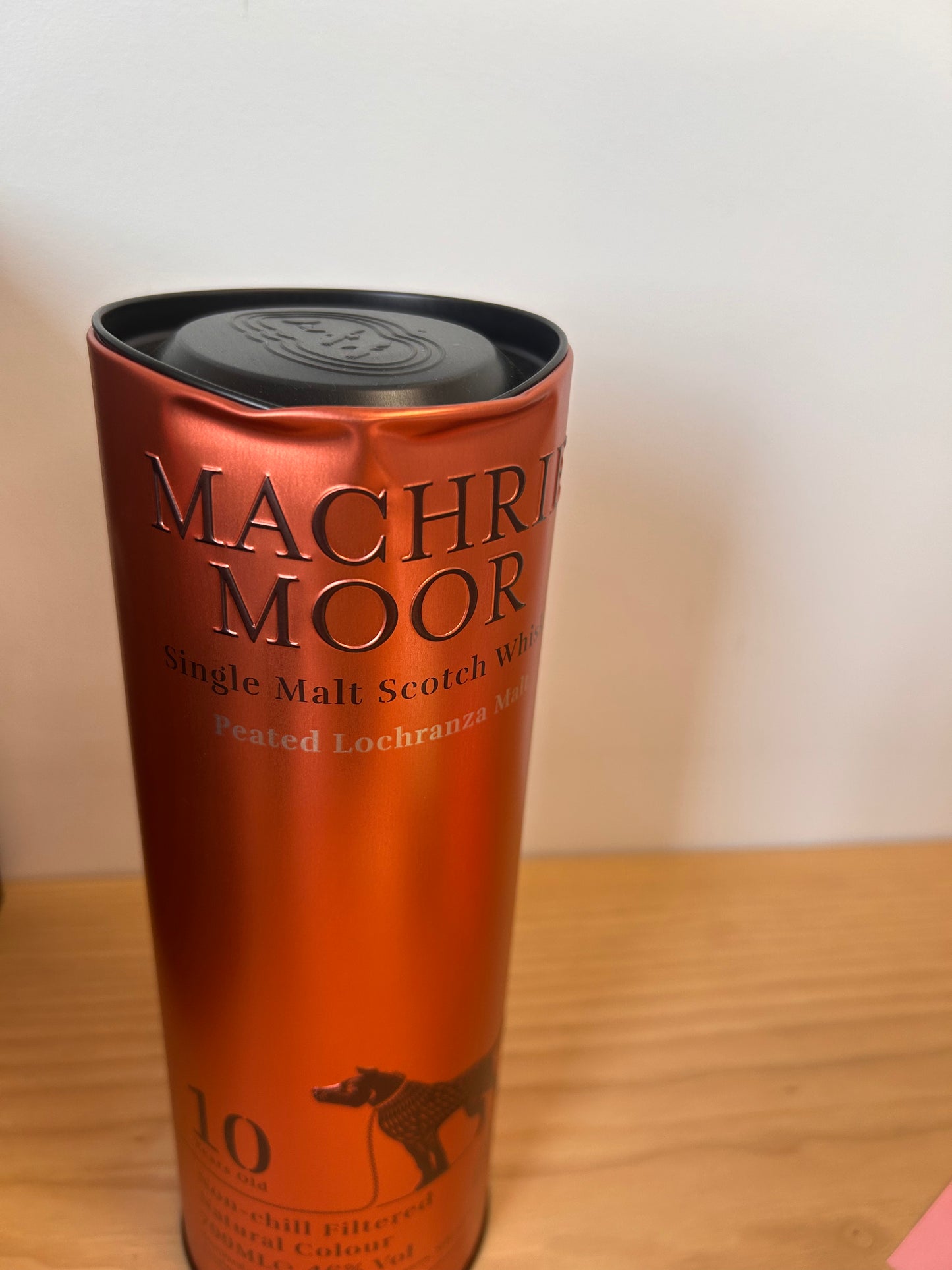 Whisky Machrie Moor Single Malt 10 Ans - 70cl - 46° - Boîte en métal abîmée