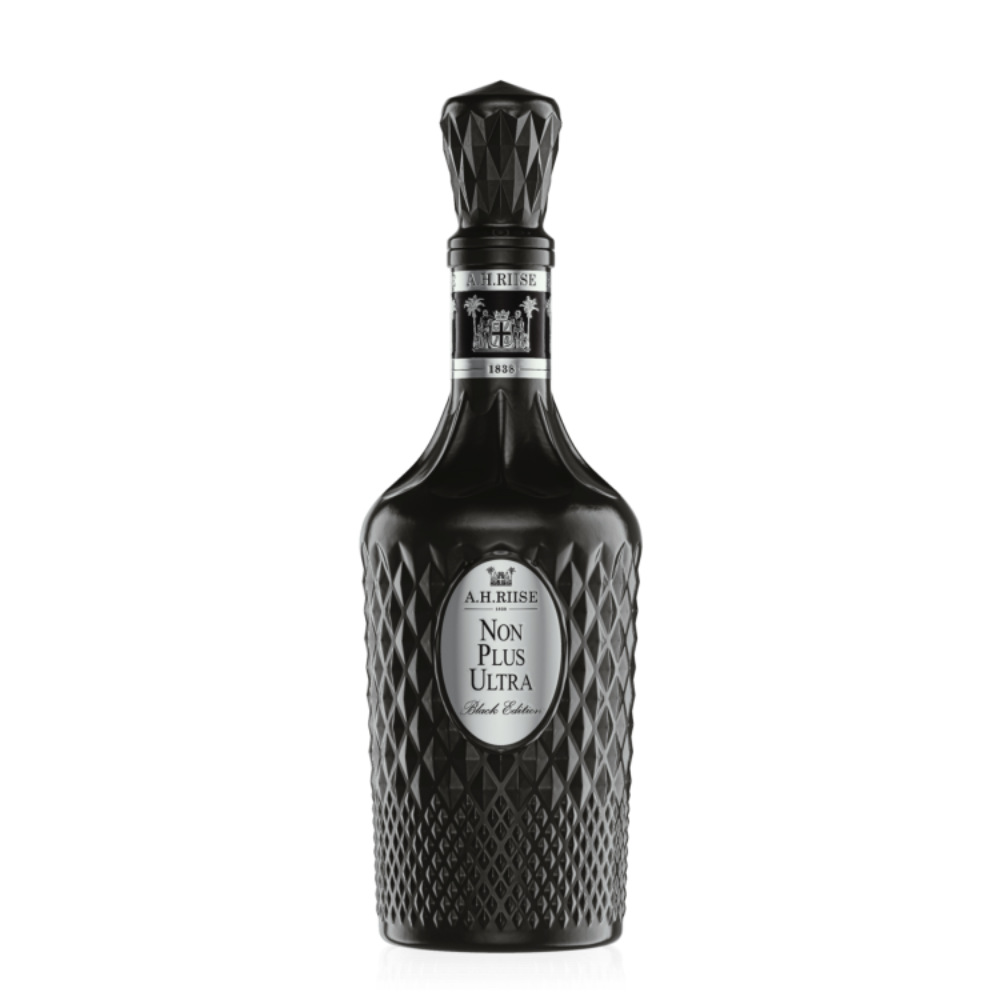 Rhum AH Riise Non Plus Ultra Black Iles Vierges Vip Drink
