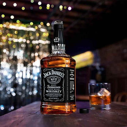 Coffret Jack Daniel's N°7 et sa serviette - 70cl - 40°